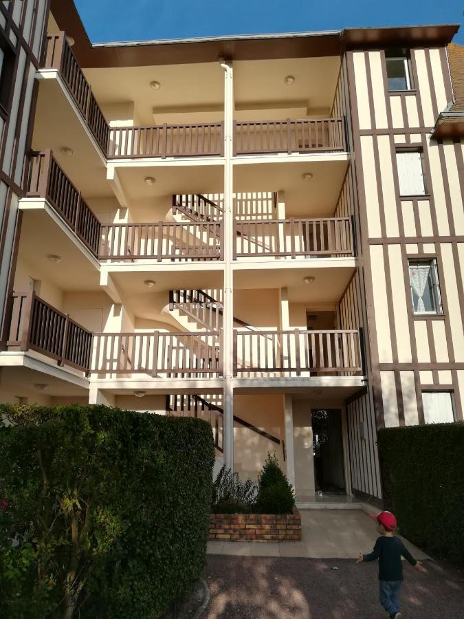 L'Appart De Blonville A 250M De La Plage Экстерьер фото